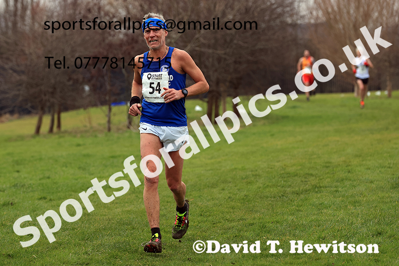 Mens 35s to 64s and, 2025 NEMAA Cross Country Champs., Acklam, Middlesbrough. Photo: David T. Hewitson/Sports for All Pics